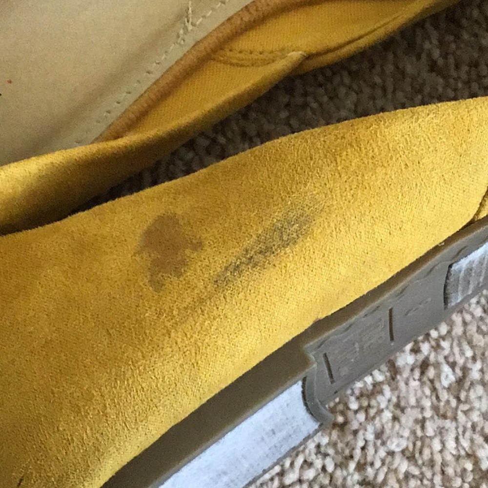 Yellow flats - Picture 4 of 4